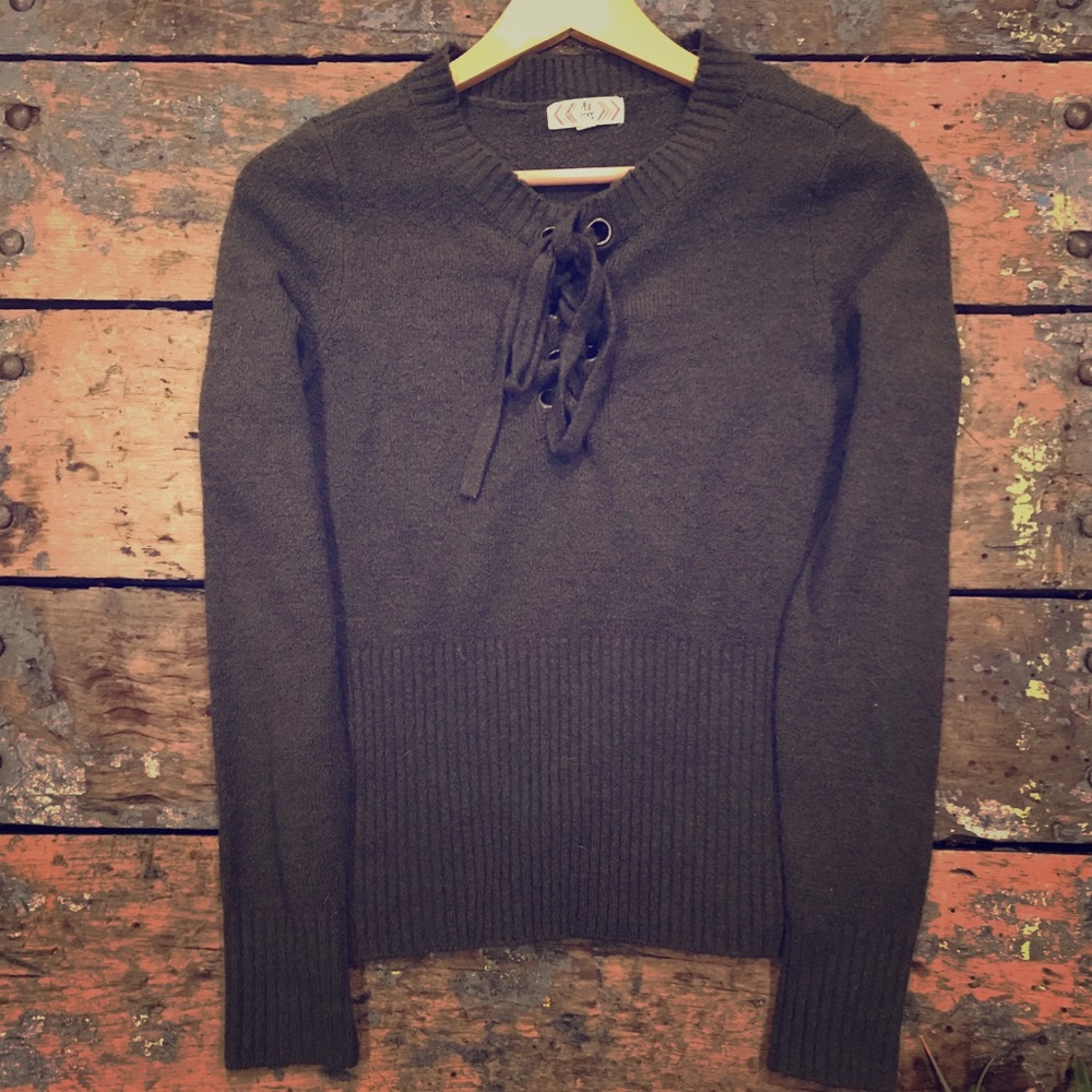 Soft Pink Rose green sweater